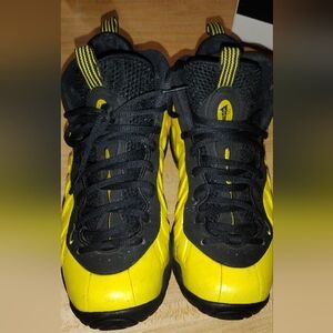 Nike Air Foamposite One GS Size 7Y Wu Tang Yellow Black 644791-701